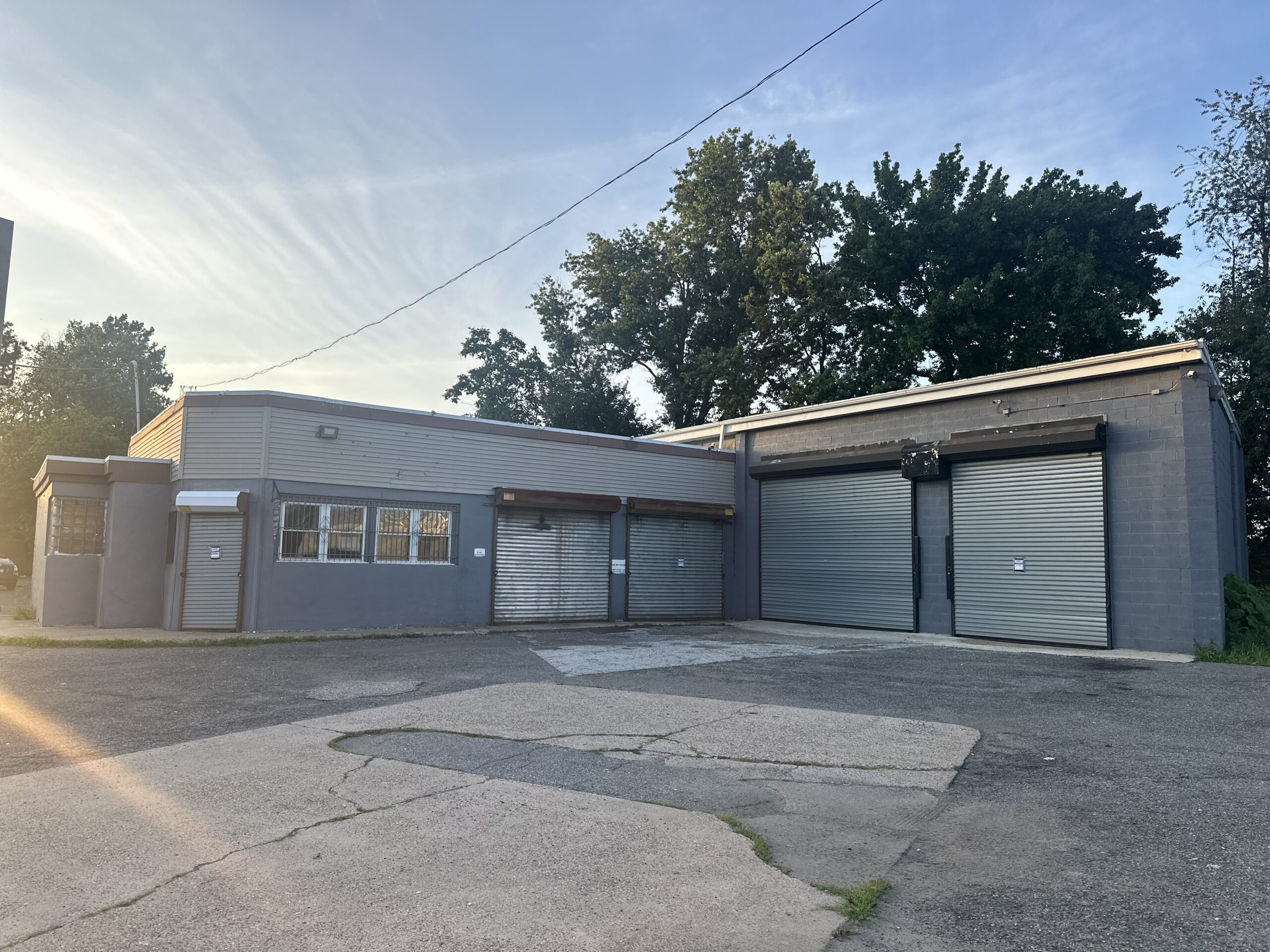 Lee’s Auto Service